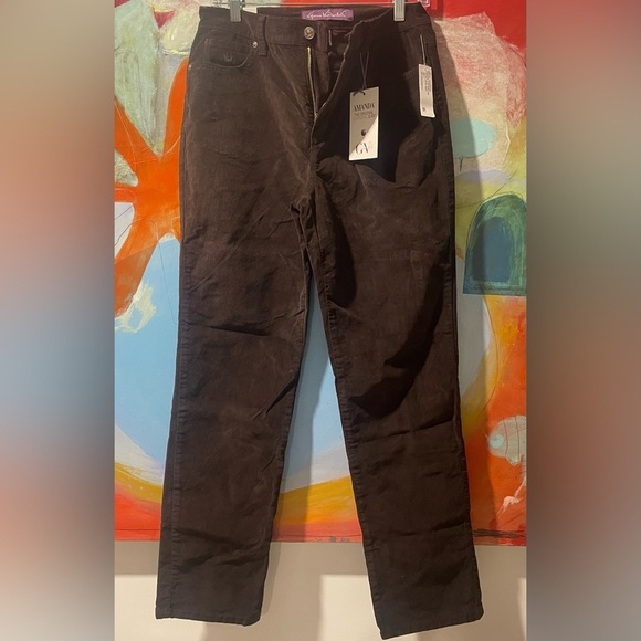 NWT Gloria Vanderbilt Pants
Women's Size 8 Amanda Brown Stretch Pockets - Picture 7 of 9